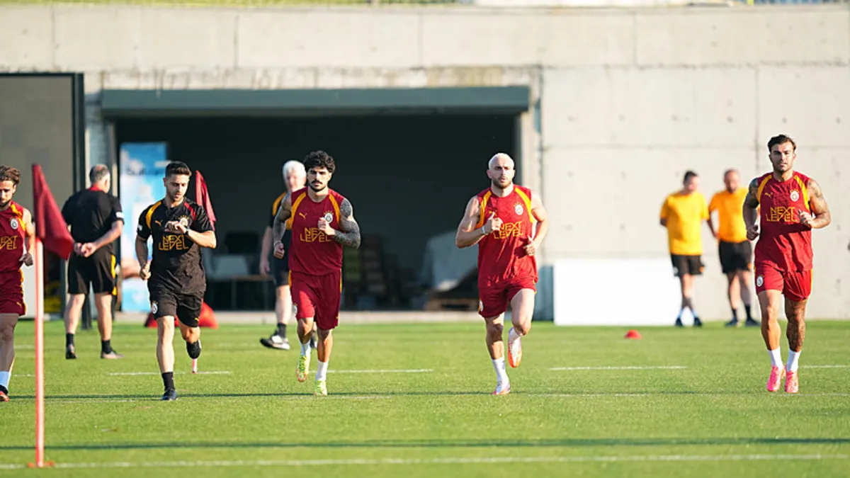 Galatasaray'da yeni sezon mesaisi sürüyor