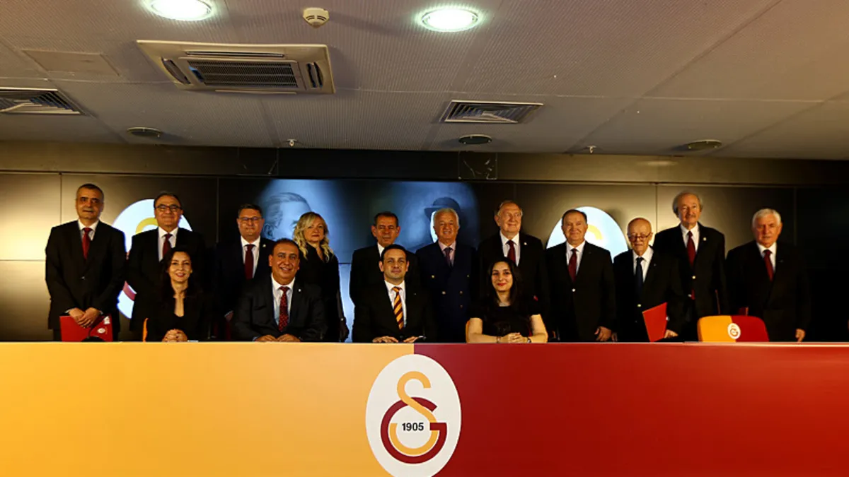 Galatasaray'da yeni yönetim şubelerin görev dağılımını belirledi