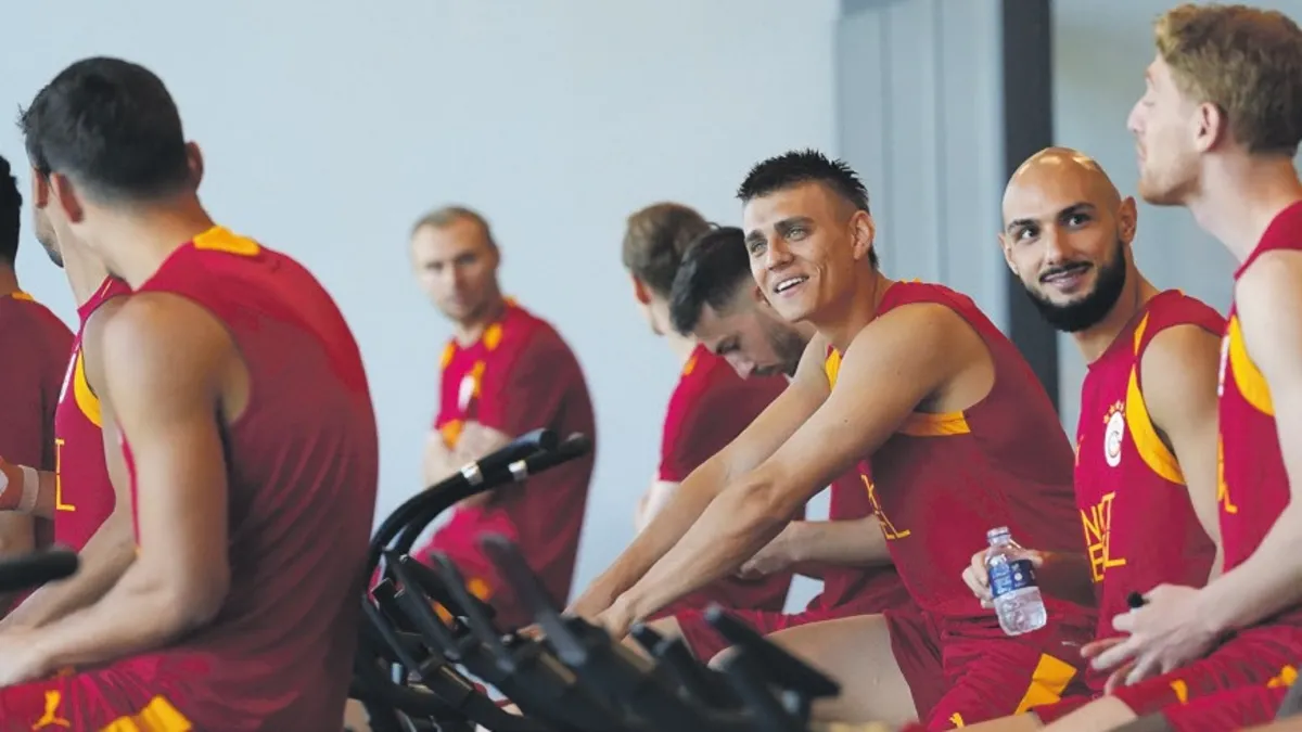 Galatasaray'da Nelsson geri döndü: Yeni sezon kadrosunda yer aldı