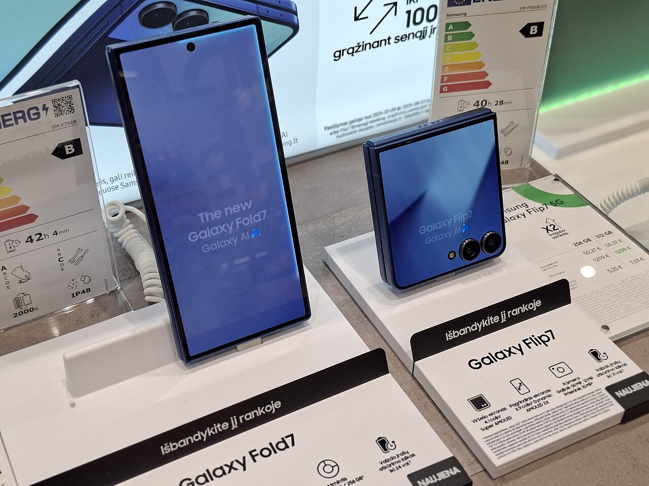 Galaxy Z Flip 8'in İşlemcisi FCC Kayıtlarında Görüldü