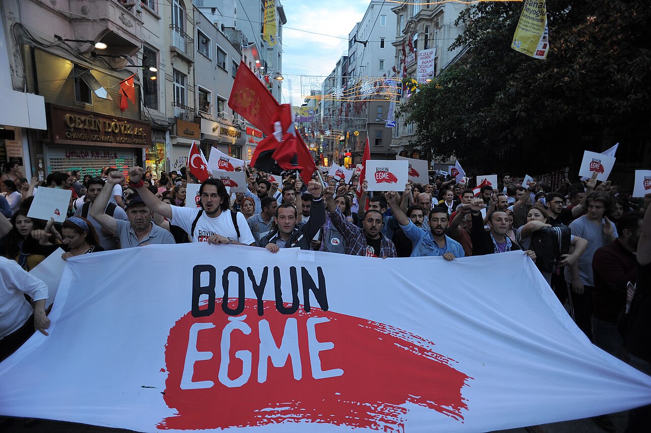 Gazeteci Can Bursalı 'Şüpheli' Sıfatıyla İfadeye Çağrıldı