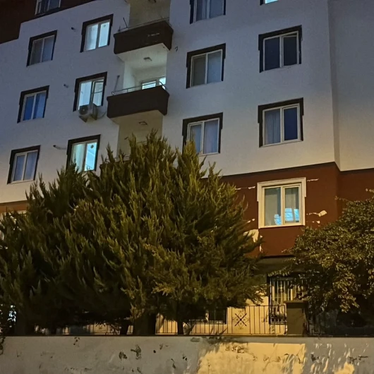 Gaziantep'te aile faciası: Baba, anne ve 6 yaşındaki oğulları pencereden düştü