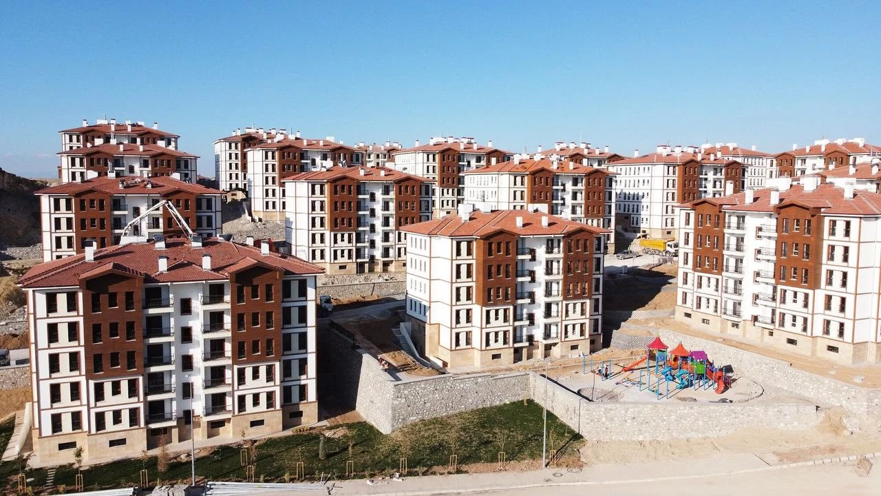 Gaziantep Deprem Konutları Geceleri Karanlık Kalıyor