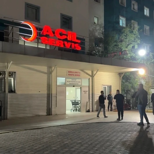 Gaziantep'te İkinci Kaza: Şantiye Alanına Savrulan Araçta 6 Yaralı