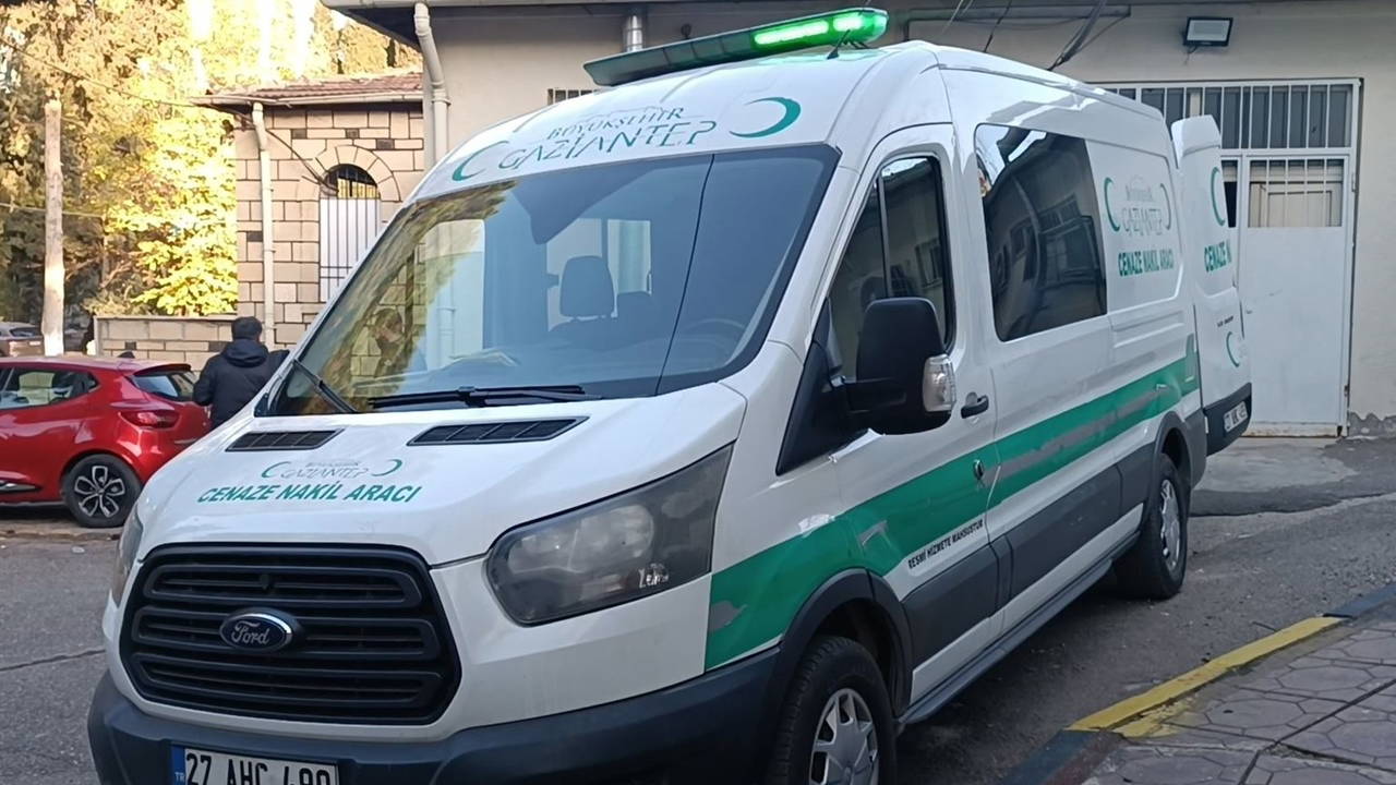Gaziantep'te mendil satan kişi kavgada bıçaklanarak öldürüldü