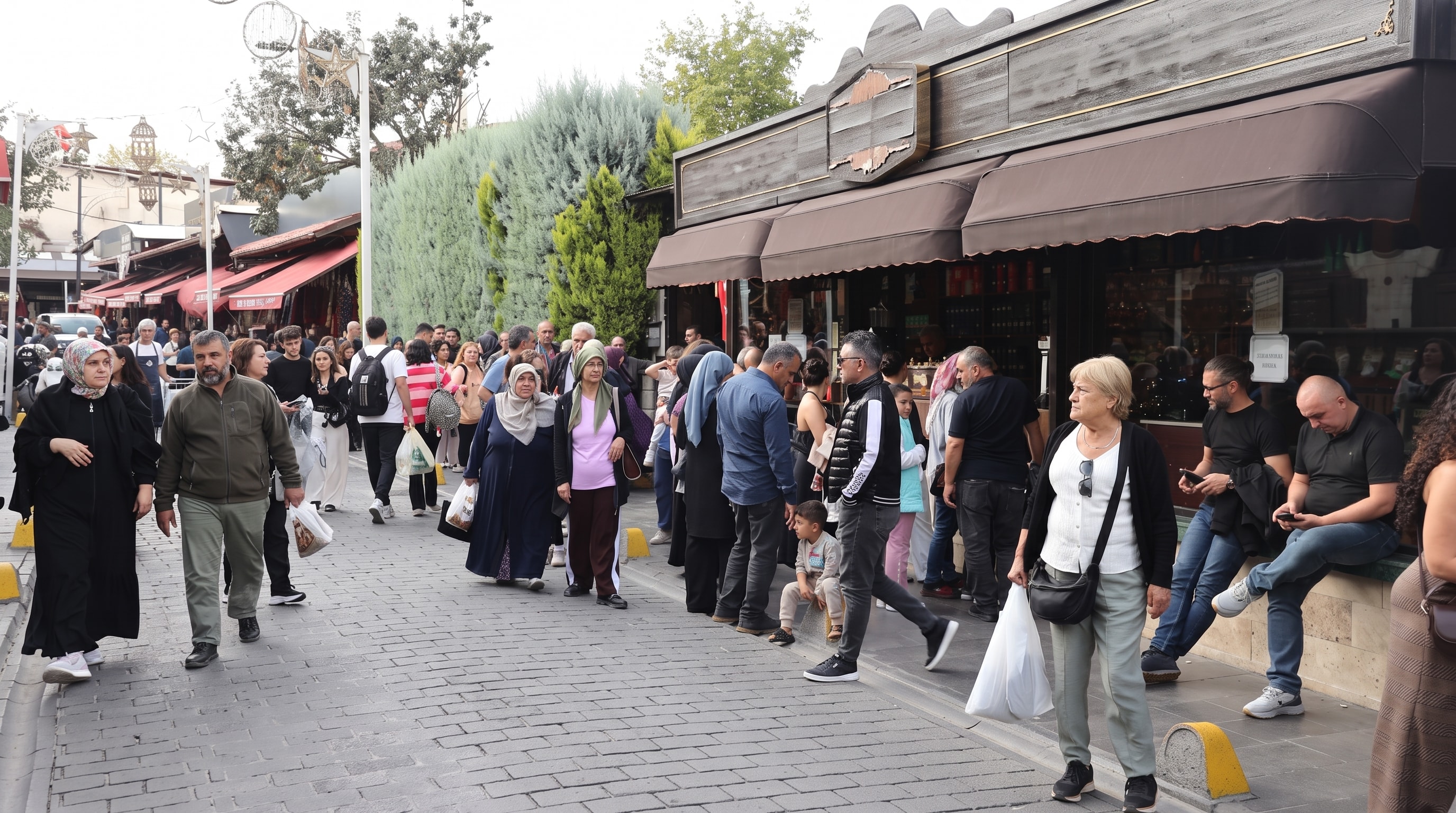 Gaziantep'te Menengiç Kahvesi Kuyruğu: Turistler Akın Etti