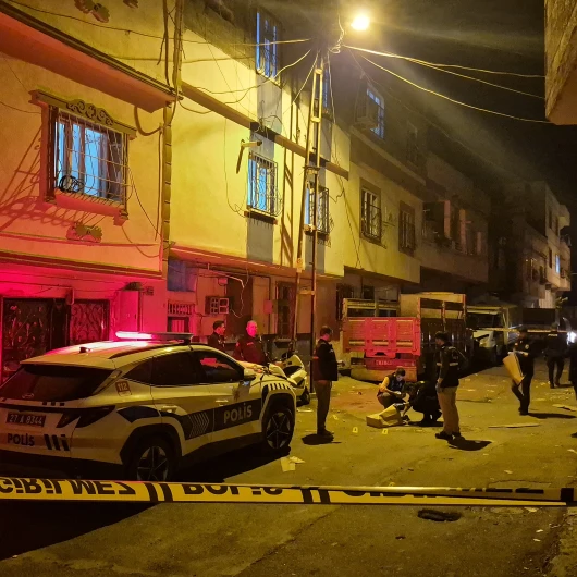 Gaziantep Nizip'te Aileler Arası Silahlı Kavga: 4 Yaralı
