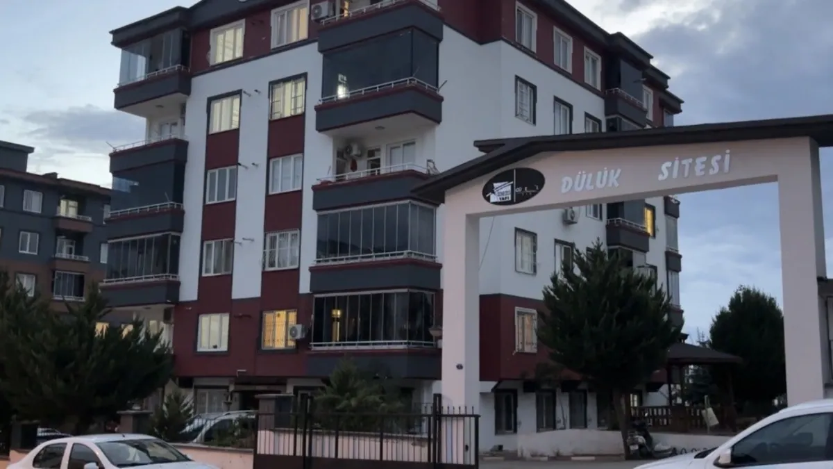 Gaziantep'te feci olay: Aile üç kişi pencereden atladı, anne hayatını kaybetti