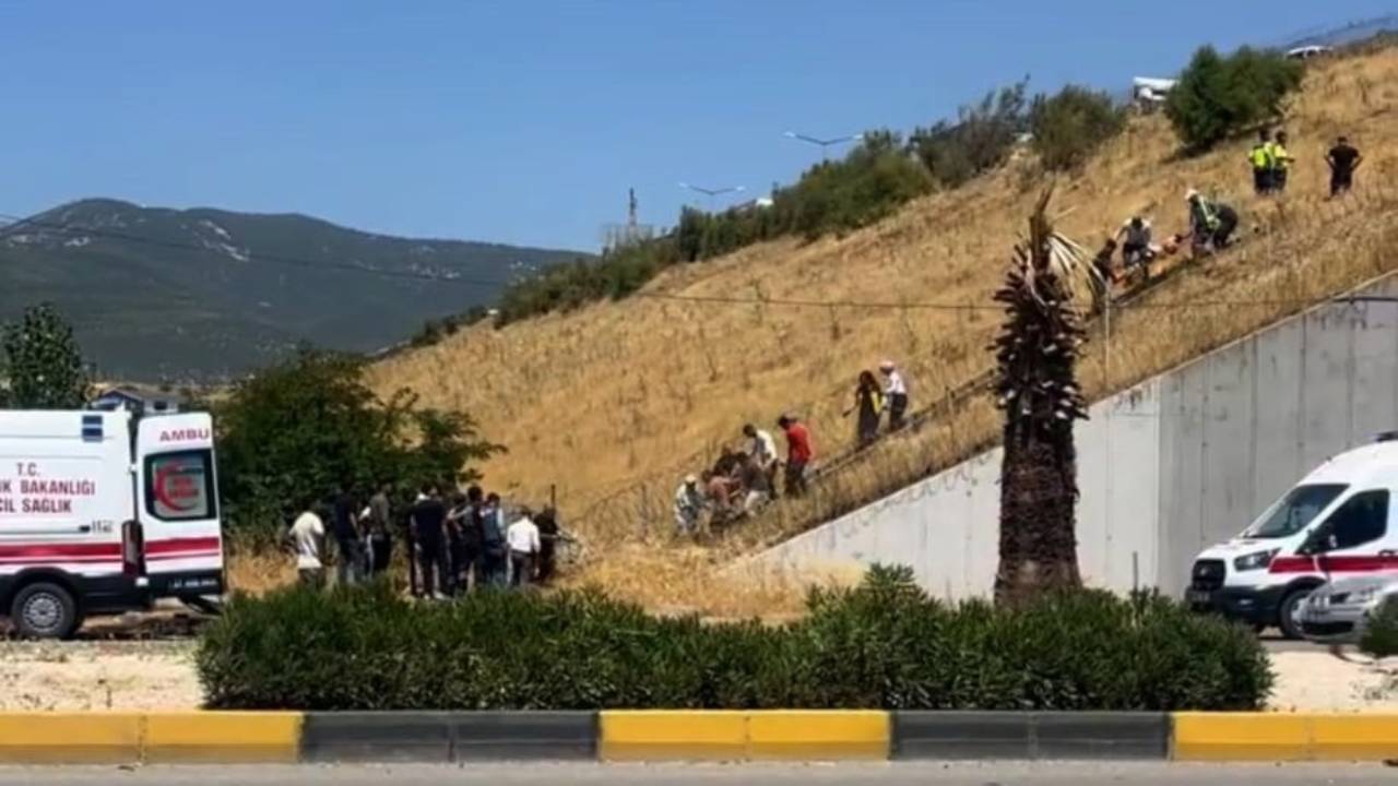 Gaziantep'te korkunç kaza: 2 ölü, 3 yaralı