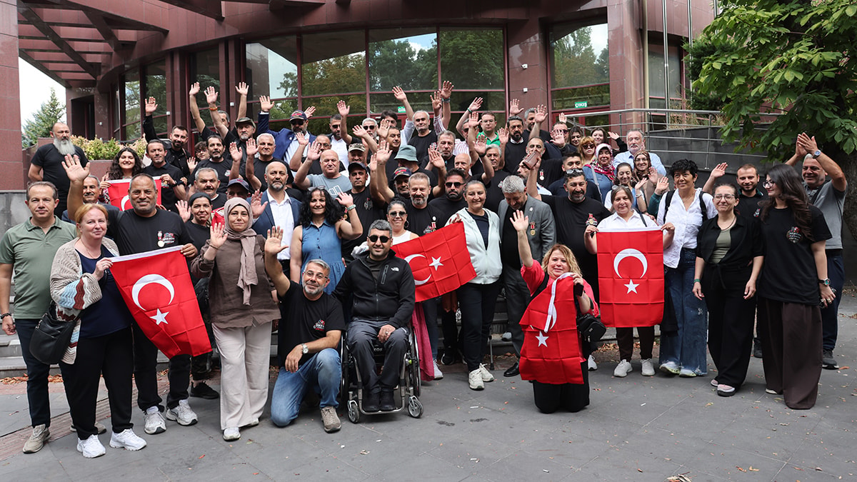 Gazilerden Cumhurbaşkanı Başdanışmanı'na Söz Aldılar, Eyleme Ara Verdiler