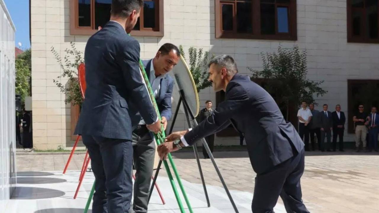 Gaziler Günü'nde Çelenk Krizi: Bingöl'de Derneğe İzin Yok