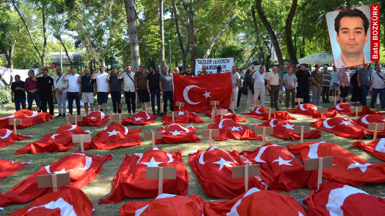 Gaziler Güvenpark'ta Türk Bayraklarıyla Yere Serildi: 'Tek Tek Ölmemizi mi Bekliyorsunuz