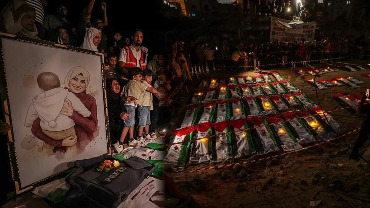 Gazze'de 3 Yıl Sonra Enkazdan Çıkarılan 105 Şehide Veda: 13 Aylık Bebek Annesinin Kucağında Bulundu