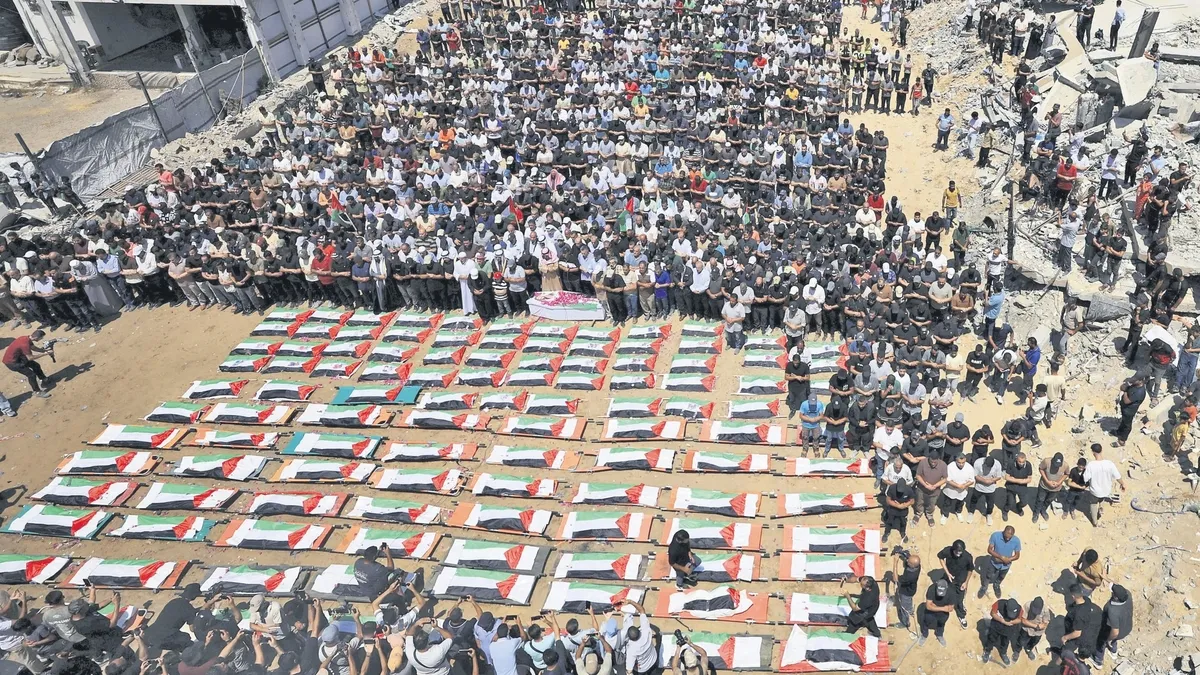 Gazze'de Kanser Hastaları 3 Yıl Sonra Enkazdan Çıkarıldı