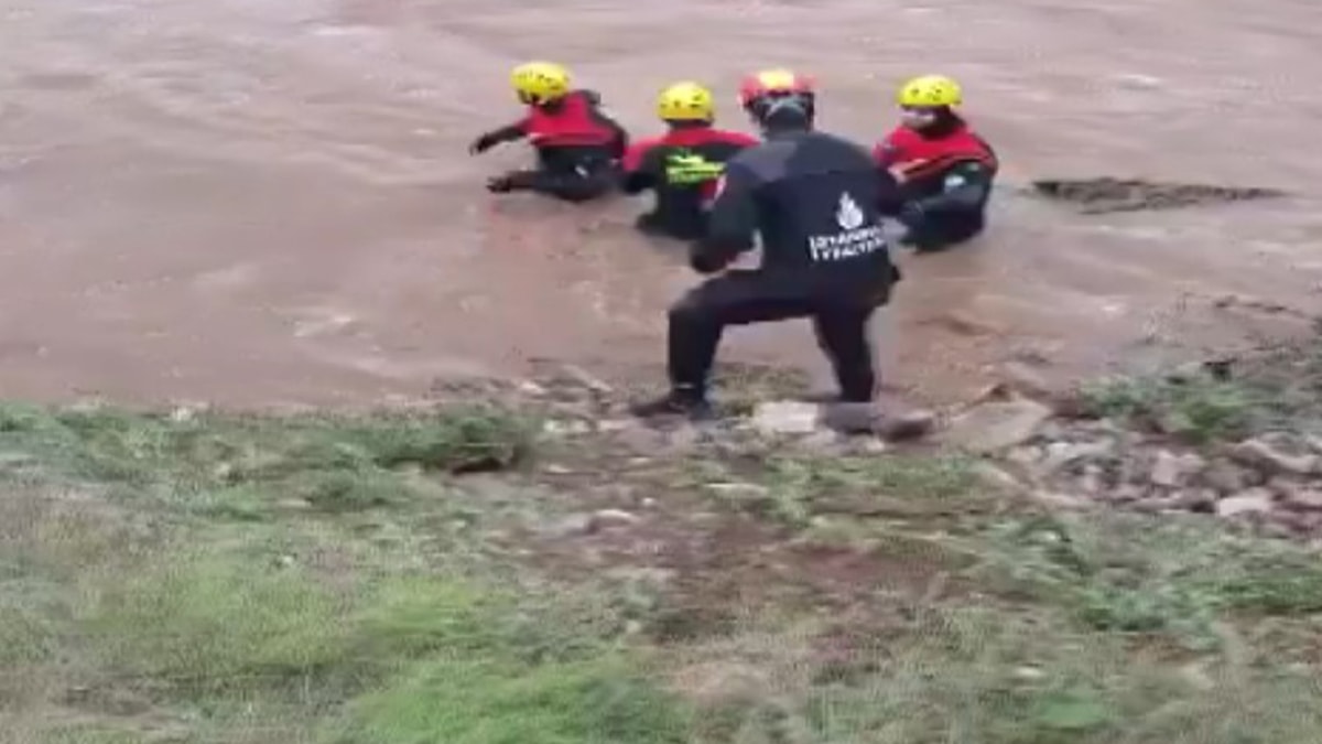 Gebze'de sel sularına kapılan cipte kaybolan iki arkadaşın cansız bedenine ulaşıldı