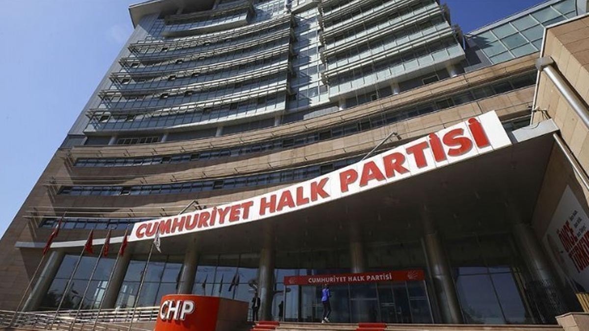 Gelecek Partili Üstün: 26'sına kadar olmazsa CHP seçimlere giremez