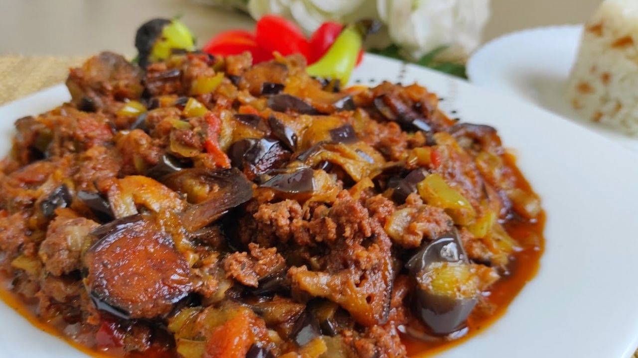 Anne Eli Değmiş Gibi: Geleneksel Musakka Tarifi
