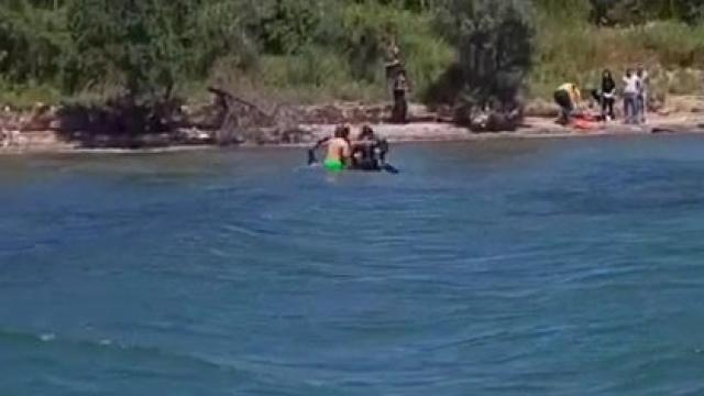 Gelibolu'da denizde boğulma tehlikesi geçiren çocuk hayatını kaybetti
