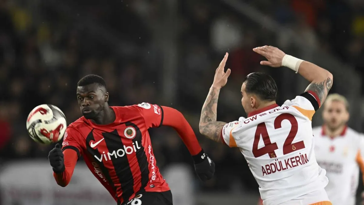 Gençlerbirliği, M'Baye Niang ile yollarını ayırdı