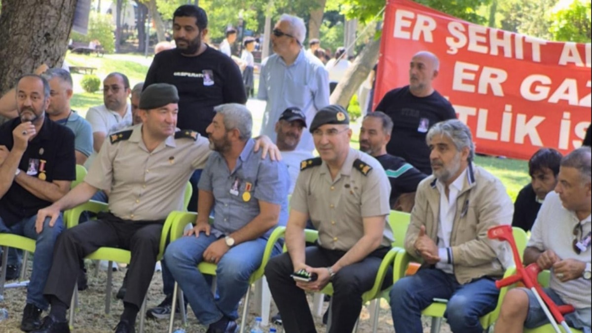 Generallerden Gazilere Sürpriz Ziyaret: 'Boğazım Düğümleniyor