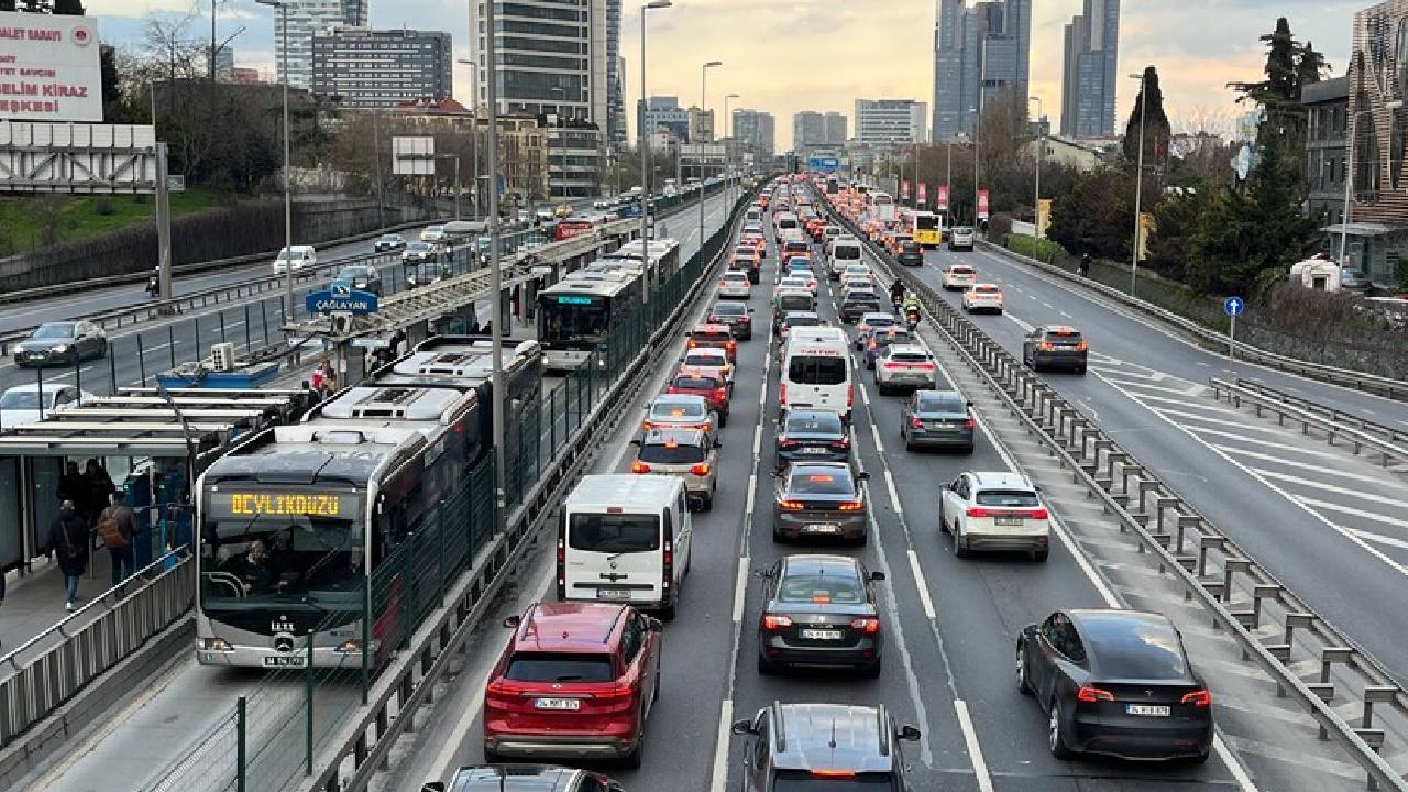 Gezi'nin 13. yılı: İstanbul'da iki ilçede yol kapatma kararı
