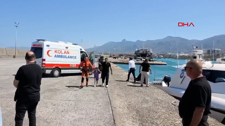 Girne'de 267 Kişilik Katamaran Battı: Kurtarma Operasyonu Sürüyor
