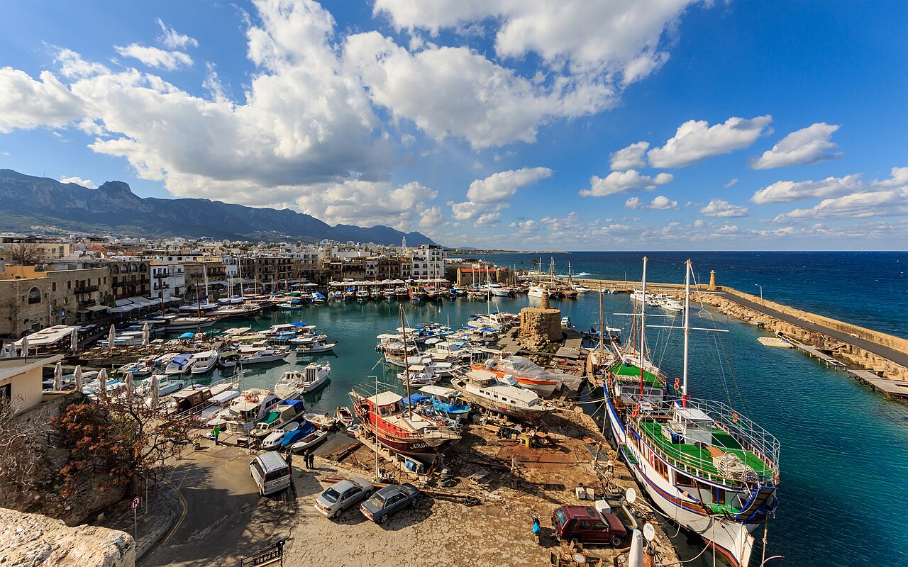 Girne'de Batan Gemiye Deniz Kuvvetleri Ulaştı: Kuzey Kıbrıs'ta Büyük Kurtarma Operasyonu
