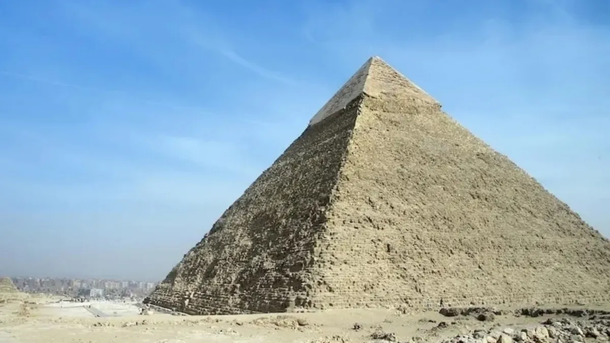 Giza Piramidi'nde 4.500 Yıllık Kozmik Şifre İddiası