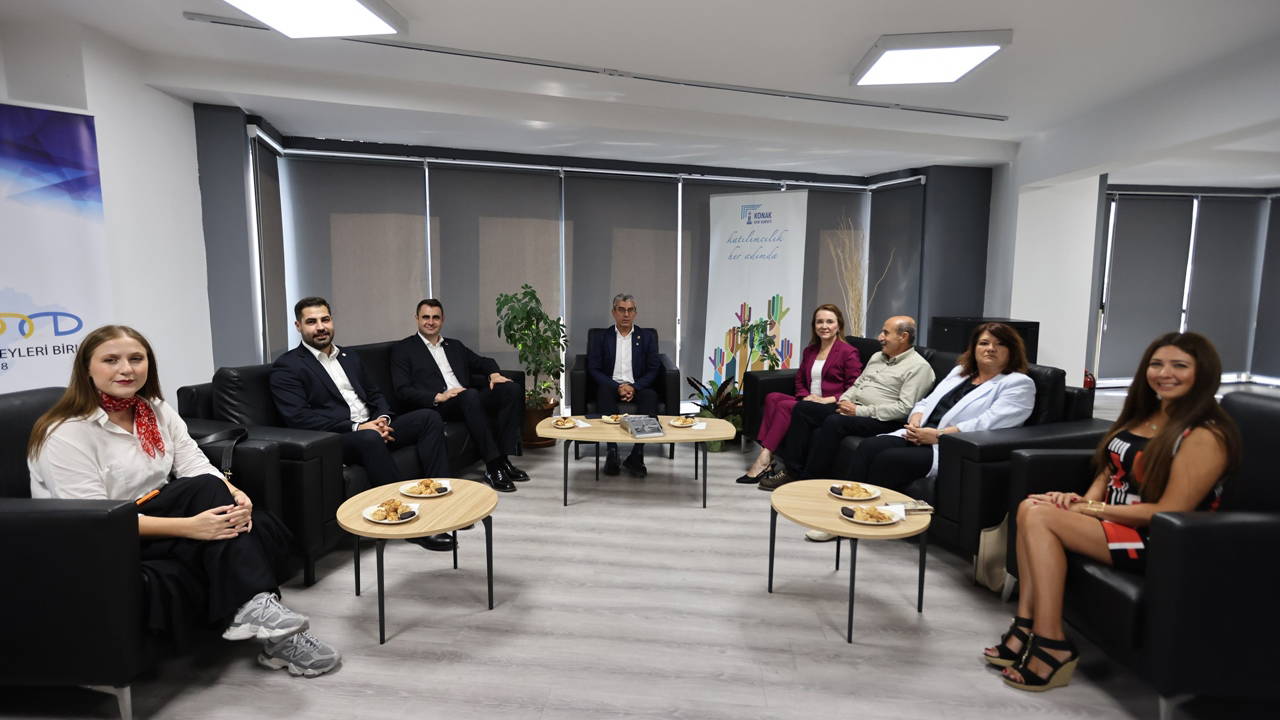 Gökhan Günaydın Konak Kent Konseyi'nde: Demokrasi Vurgusu