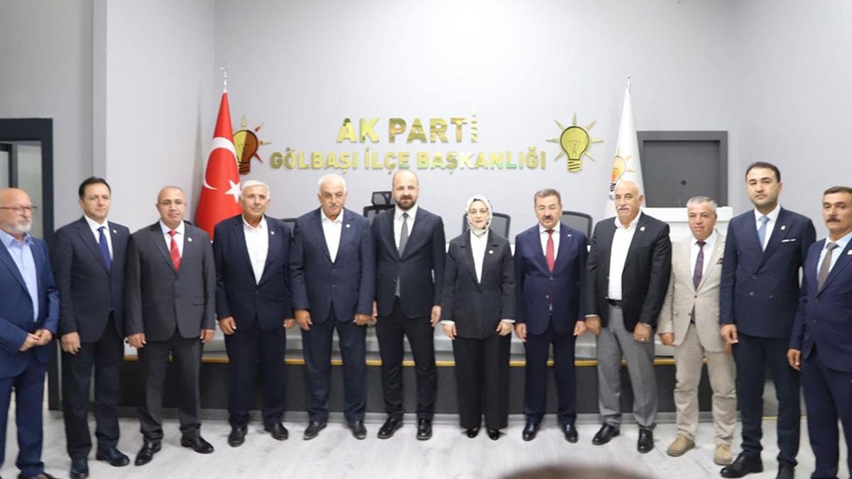 Gölbaşı'nda CHP'den AKP'ye 6 Meclis Üyesi Transferi