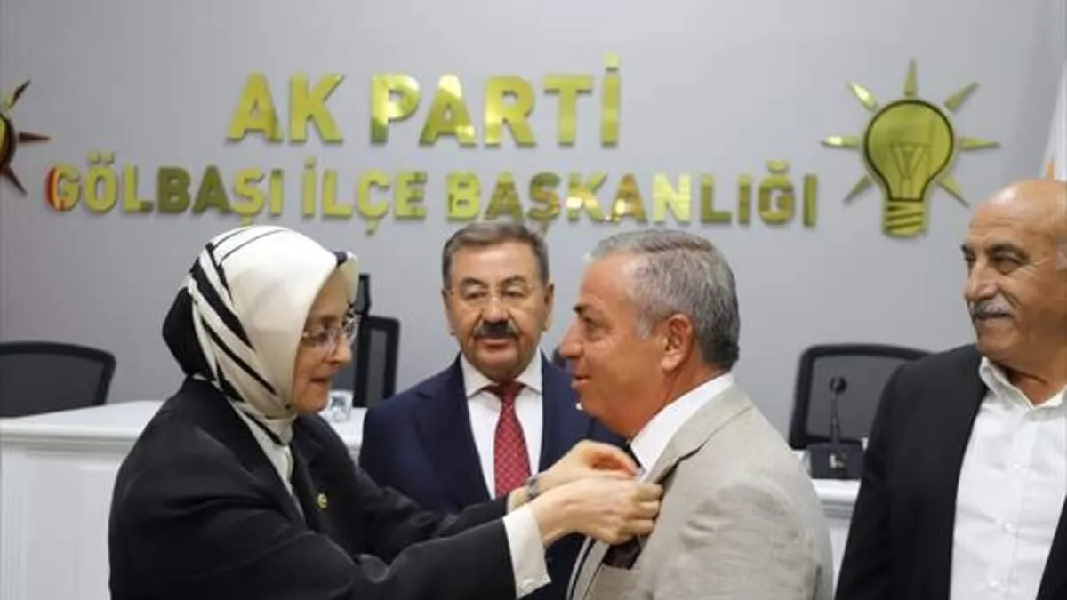 Gölbaşı'nda CHP'den 6 Meclis Üyesi AK Parti'ye Geçti