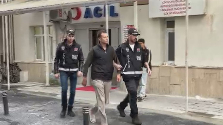 Gözaltına alınan hakem Yasin Kol İstanbul'da sağlık kontrolünden geçirildi