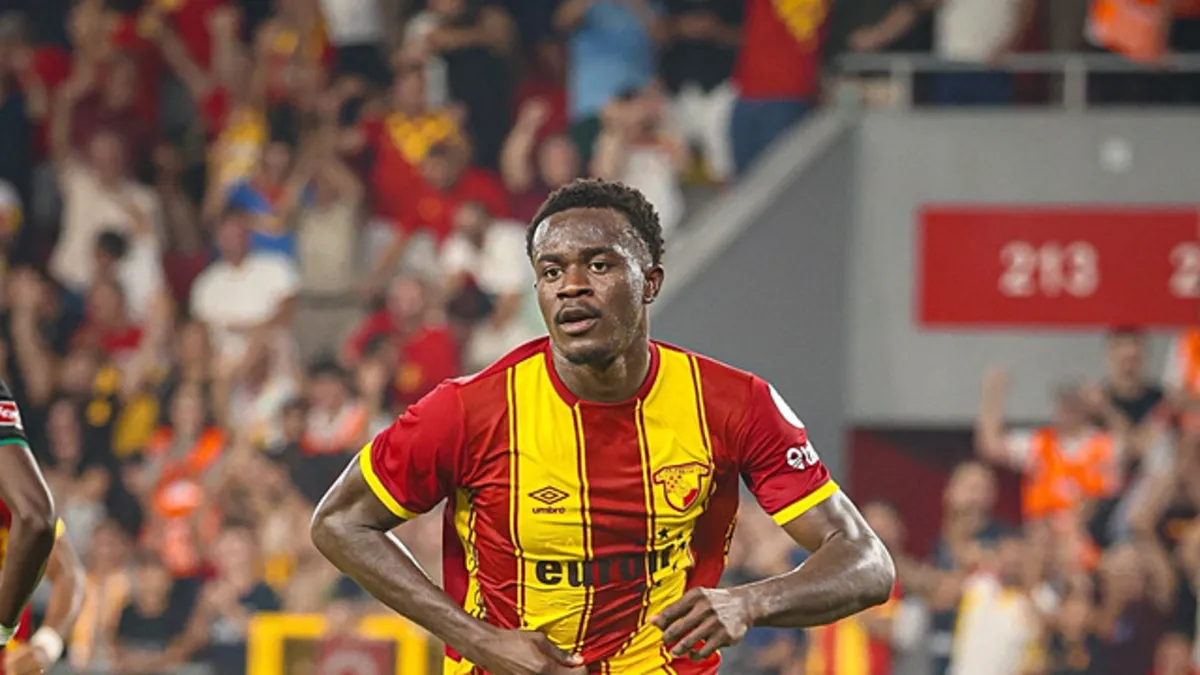 Göztepe, Coventry ile Dennis transferi için masada