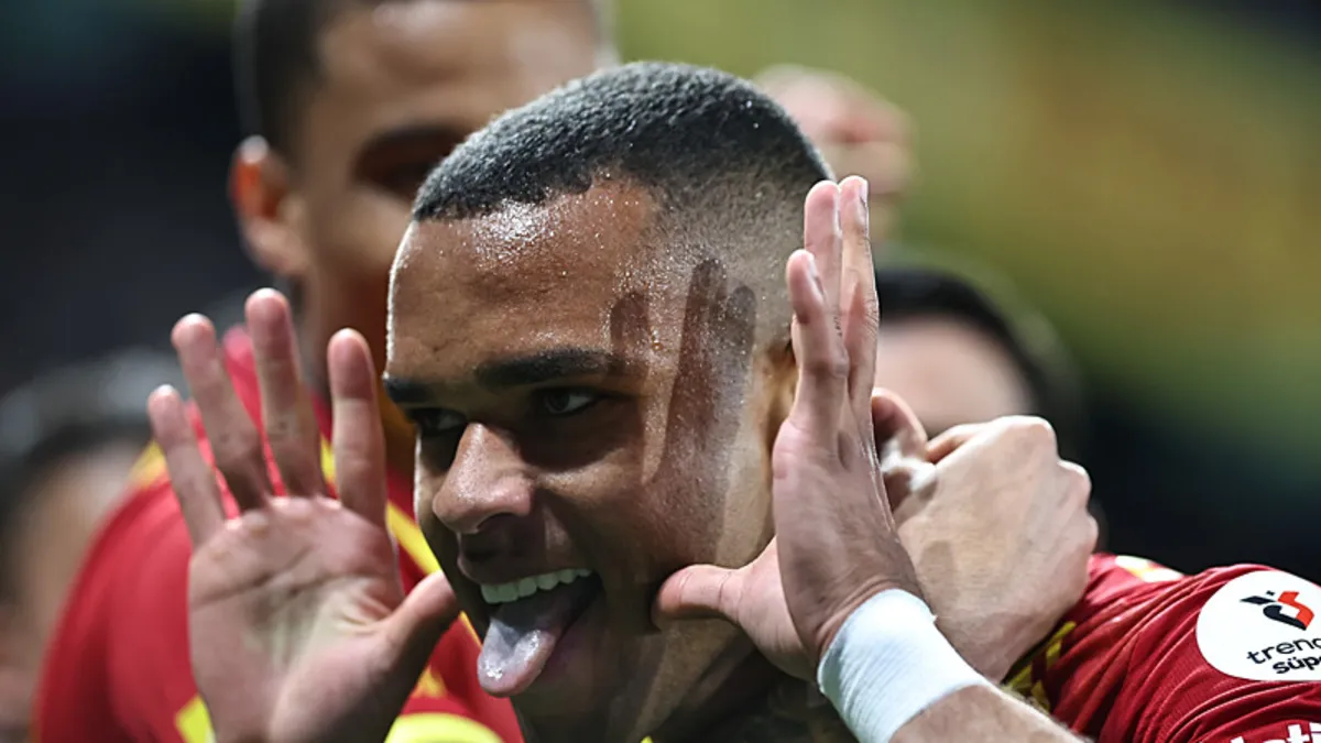 Göztepe'de Juan Her 87 Dakikada Gol Atıyor