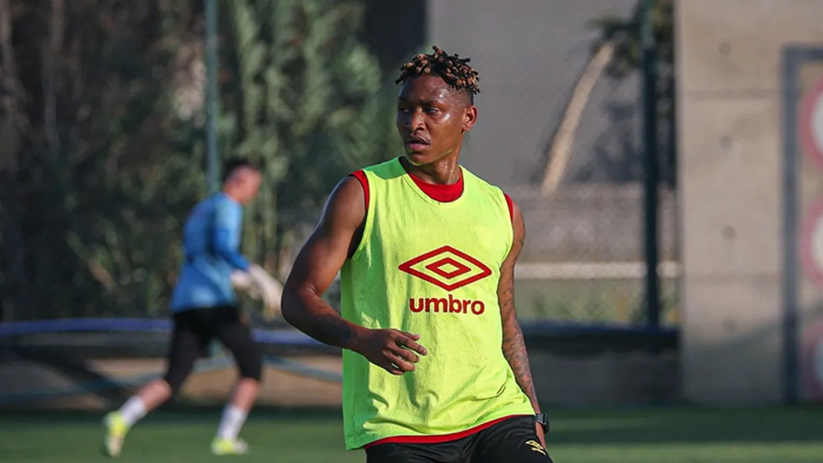 Göztepe, Süper Lig hazırlıklarını İzmir'de sürdürüyor