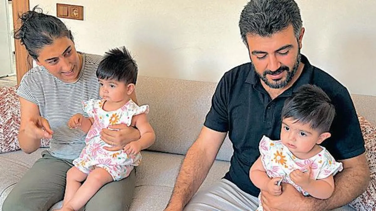 Gözübüyük çifti ikiz bebekleriyle iki kat mutlu