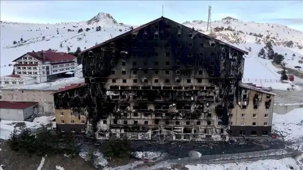 Grand Kartal faciasında yakınlarını kaybedenler Bolu'dan Ankara'ya yürüyor