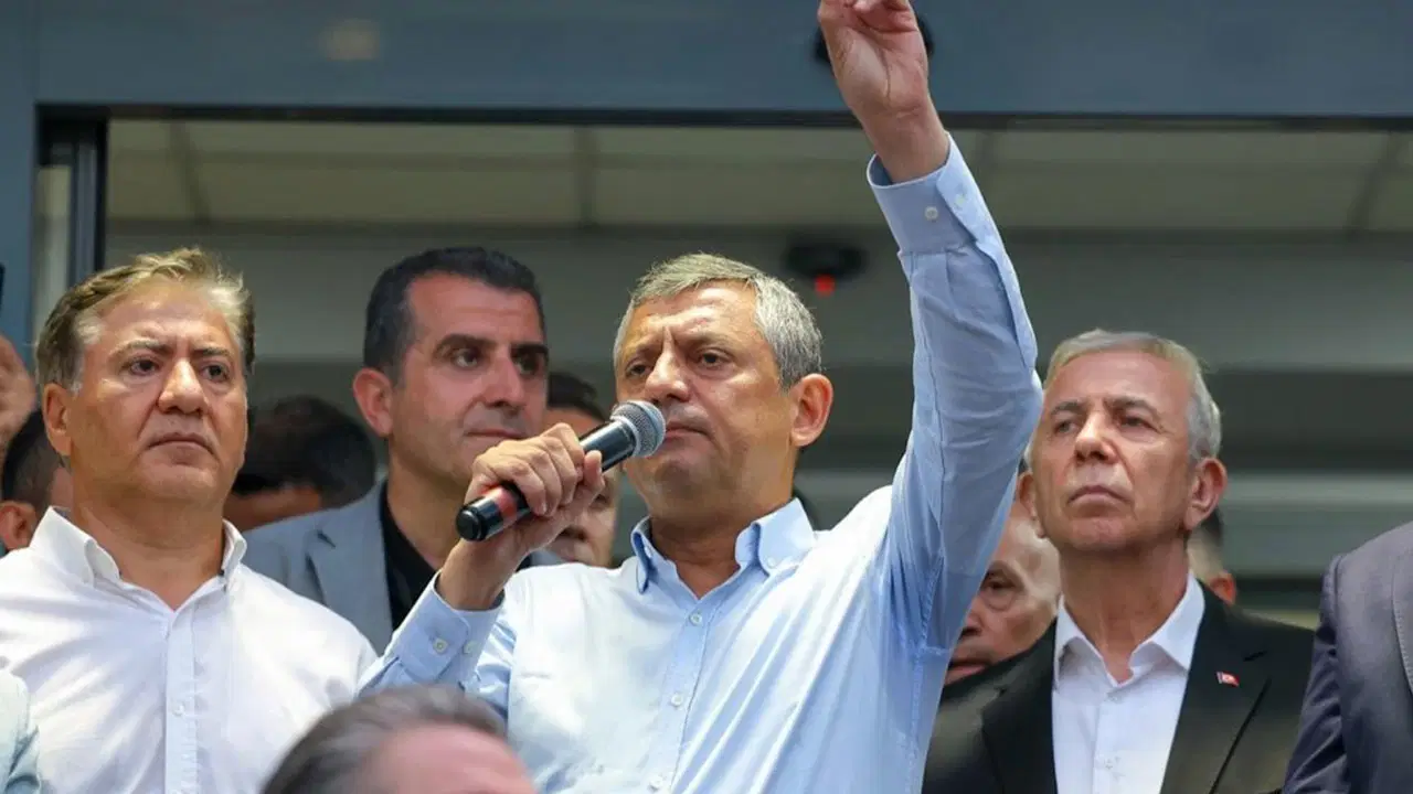 Gündemar anketi: Özgür Özel'in yeni partisine yüzde 34 oy