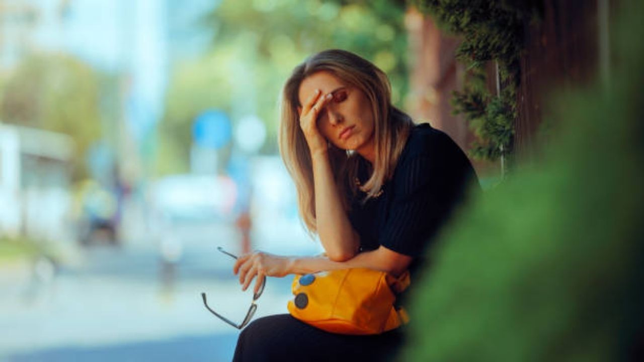 Güneşli günlerin görünmeyen yüzü: Yaz depresyonu nedir