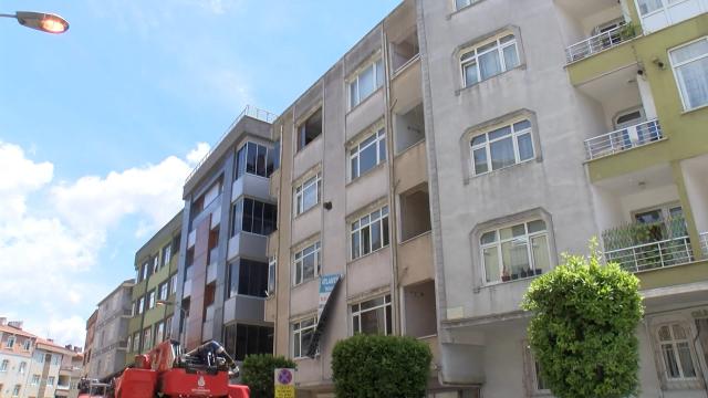Güngören'de doğal gaz patlaması: 3 yaralı
