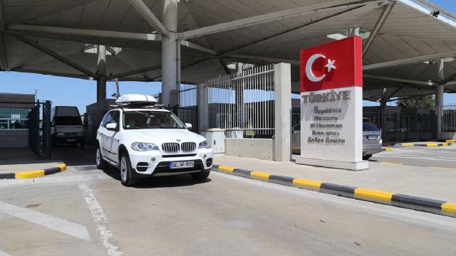 Gümrüklerde dijital dönüşüm gurbetçilerin yolculuğunu hızlandırdı