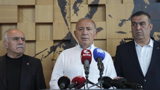 Gürsel Tekin: Üye katılım törenindeki figüran iddiaları tezgahtır