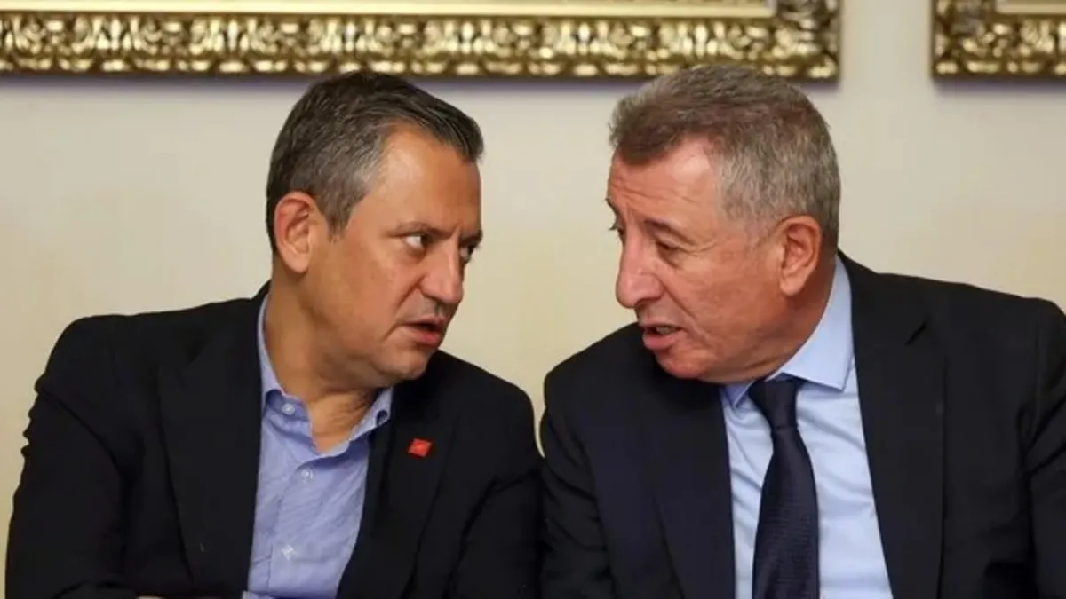 Güzelbahçe'de yolsuzluk operasyonu: Lüks araç ve şato gibi ev ortaya çıktı