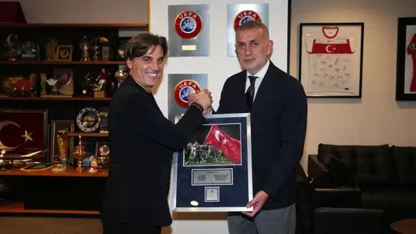 Hacıosmanoğlu, Montella ile Riva'da vedalaştı