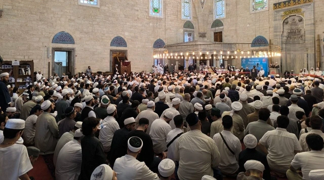 Hadis ilminin kalbi 10 gün İstanbul'da attı: İcazet merasimiyle sona erdi