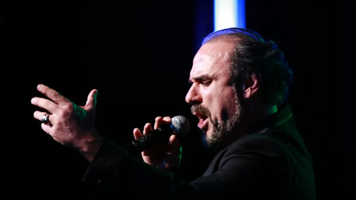 Hakan Aysev'den sosyal medya eleştirilerine sert yanıt