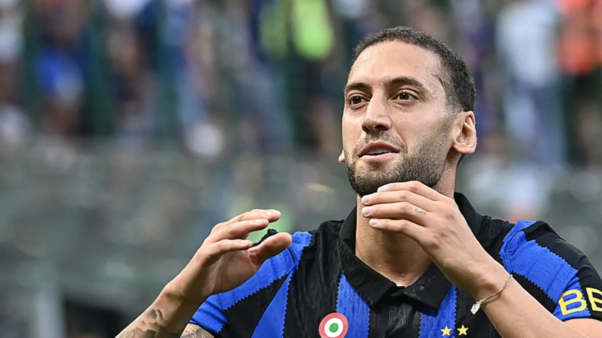 Hakan Çalhanoğlu'nun Golüyle Inter Serie A'ya 4-1'lik Başlangıç Yaptı