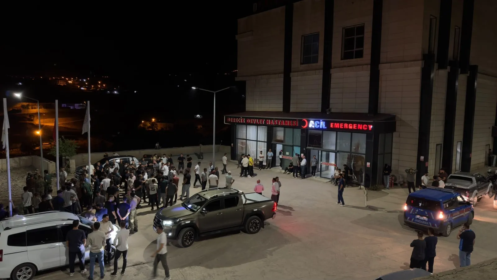 Hakkari'de Anahtar Faciası: Uzman Çavuş İtfaiye Merdiveninde Hayatını Kaybetti
