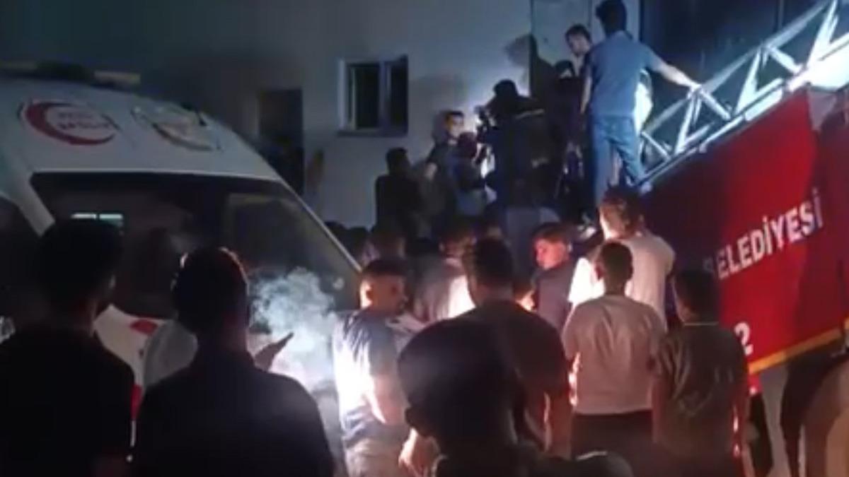 Hakkari'de İtfaiye Aracının Kayması Sonucu Uzman Çavuş Hayatını Kaybetti
