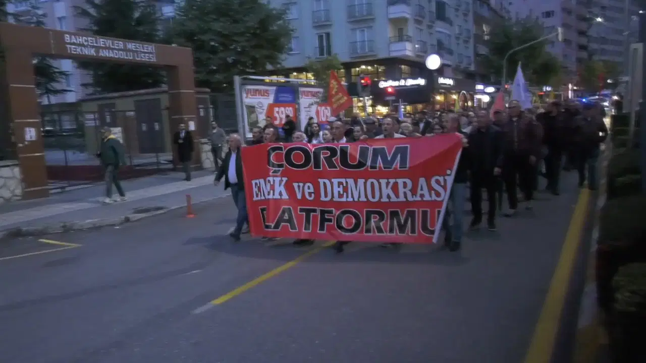 Halk TV'ye kayyım kararı Çorum'da protesto edildi